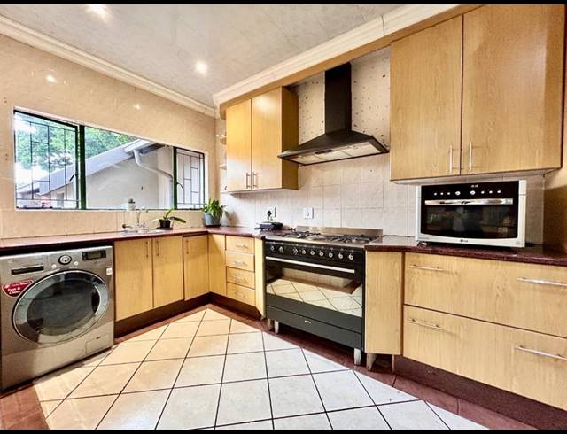 4 BEDROOM HOUSE FOR SALE IN GARSFONTEIN